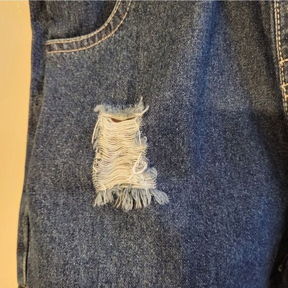 NWT Pat Pat toddler factory distressed jean shorts - Picture 2 of 8